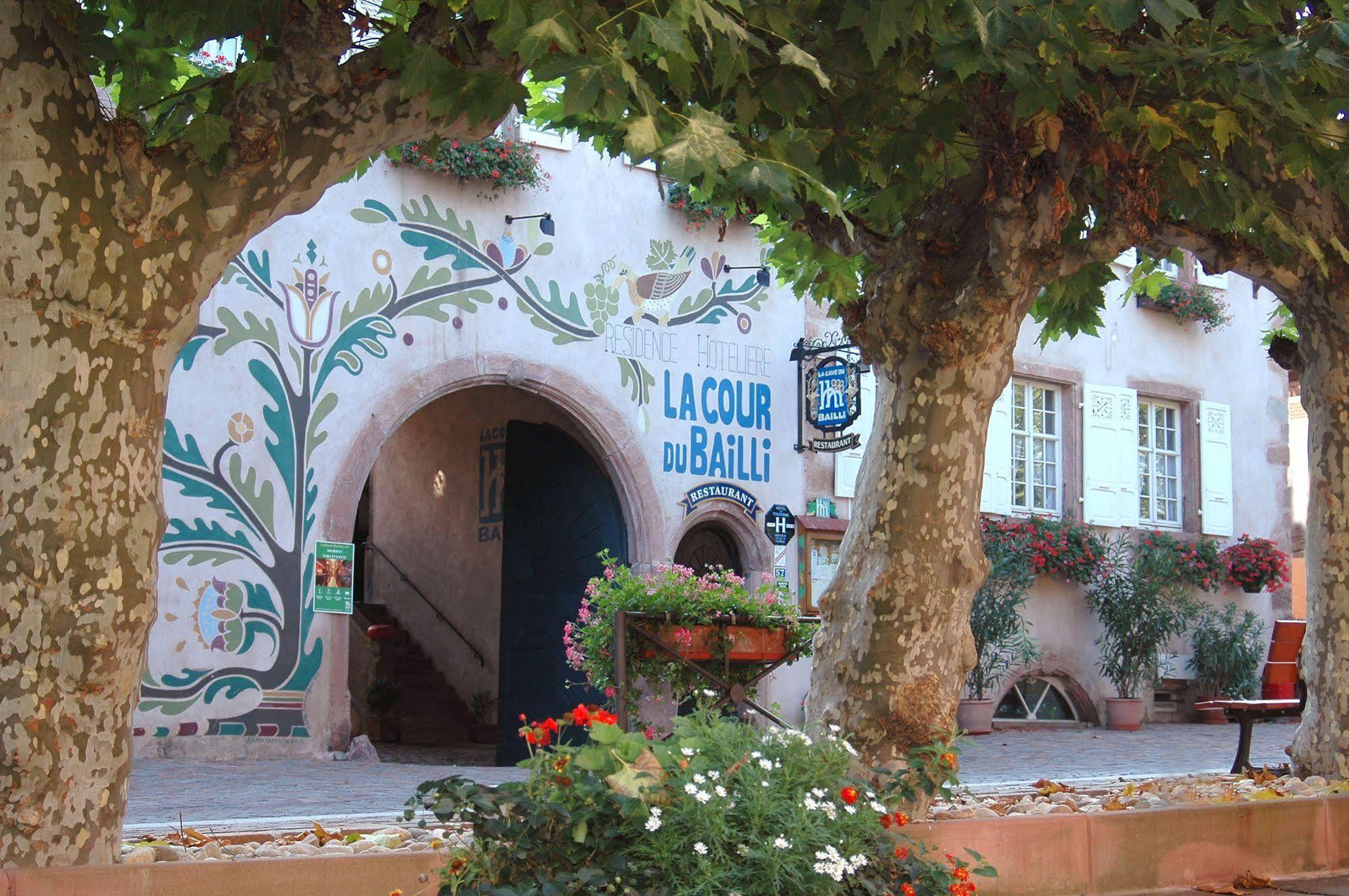 La Cour Du Bailli Suites & Spa Bergheim Exterior photo